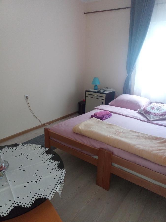 Appartement Valja Mare Moma à Golubac Extérieur photo